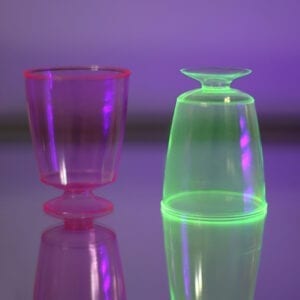 صفحه اصلی 71 لیوان یکبار مصرف مدل جام نسیم بسته 10 عددی